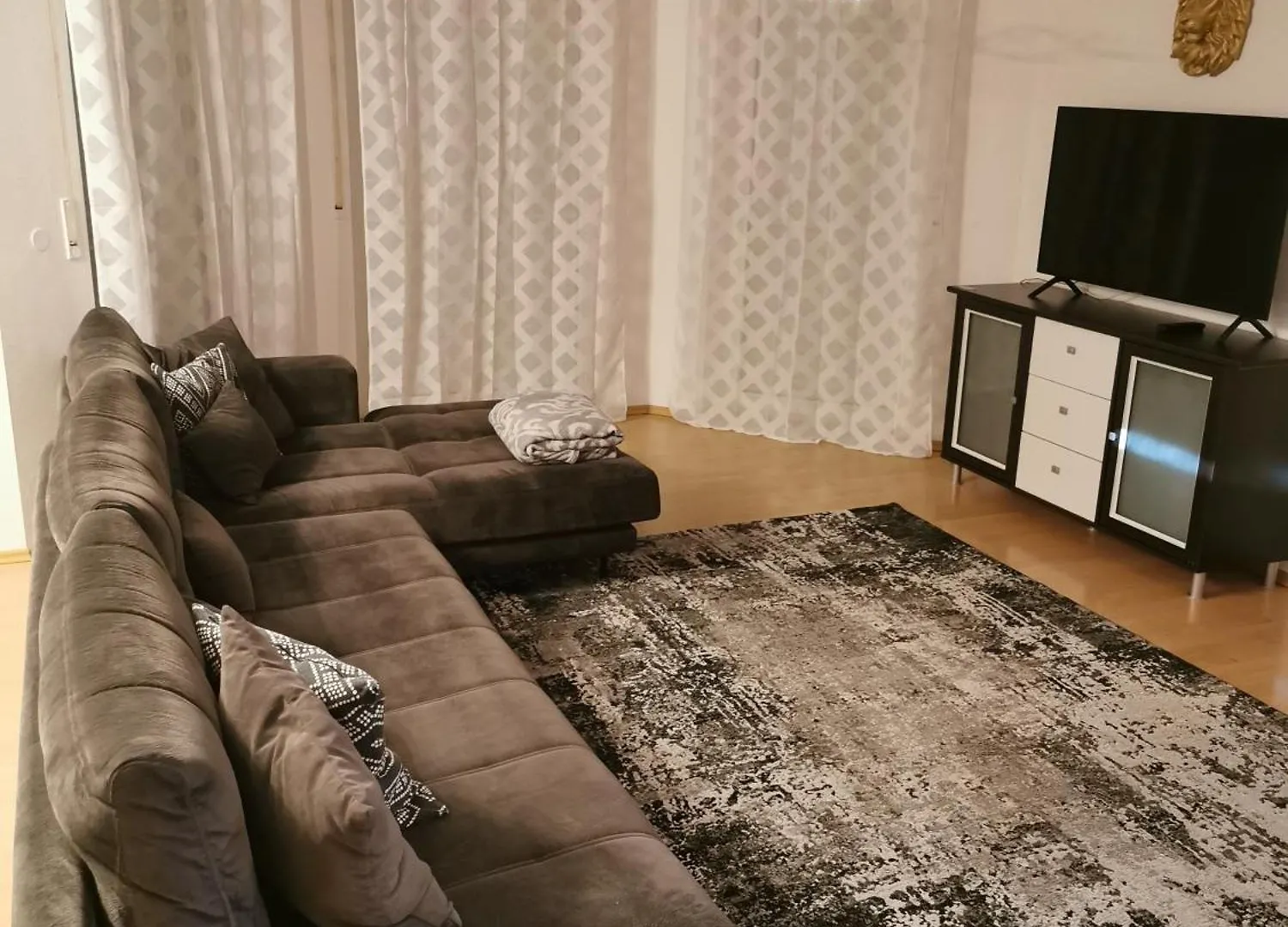 Lounge House location